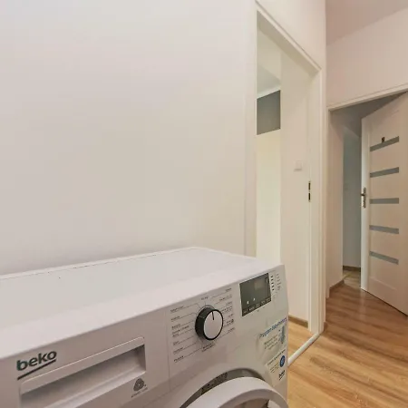 Rent - Ul. śmidowicza 63 Kwatera prywatna *